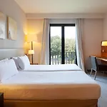 Montanya Hotel