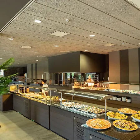 Montanya Hotel 4*