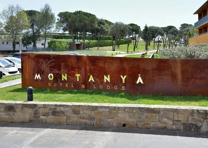 Montanya Hotel 4*