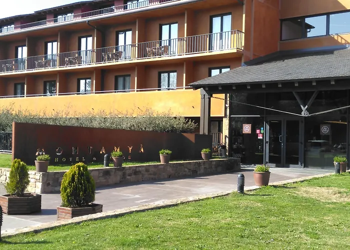 Hotel Montanya Seva