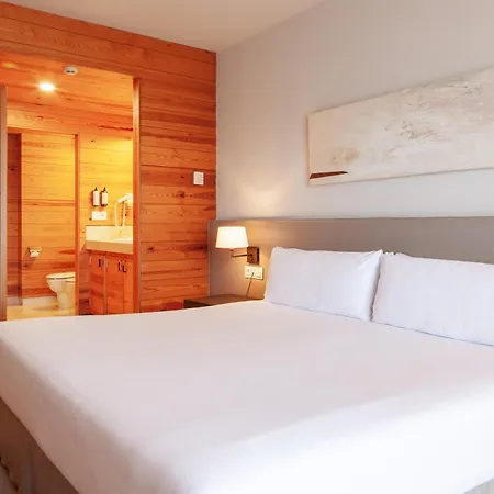 Montanya Hotel 4*