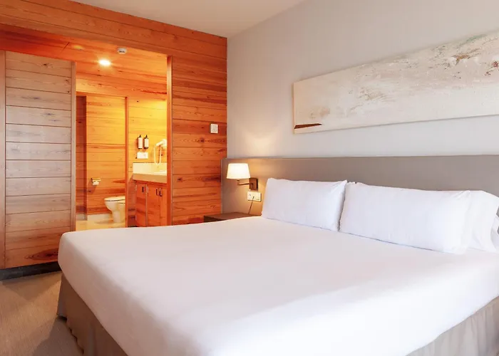 Montanya Hotel 4*
